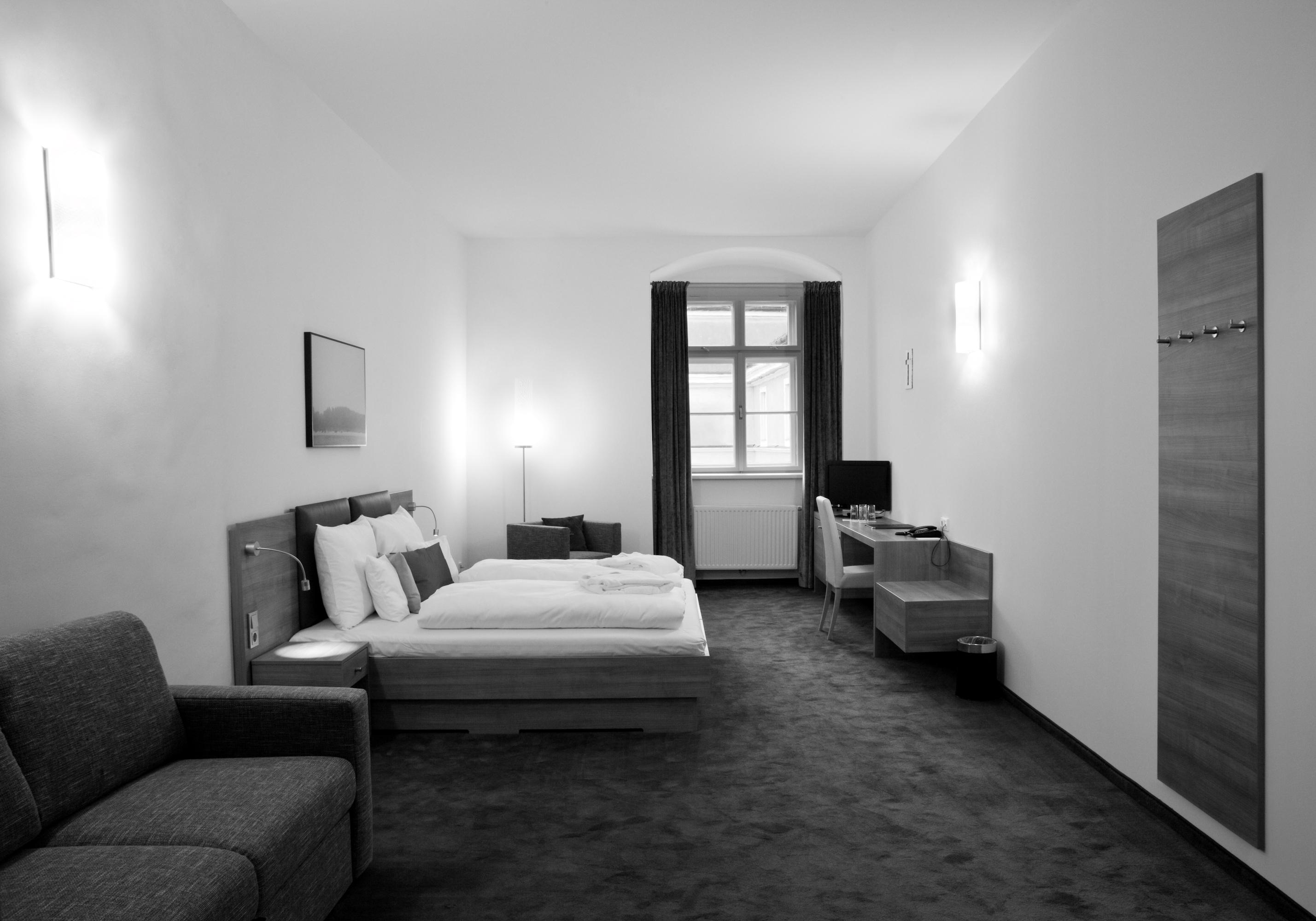 Hotel Altes Kloster Hainburg an der Donau Luaran gambar