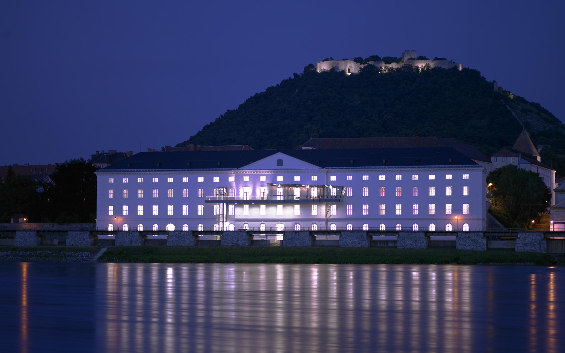 Hotel Altes Kloster Hainburg an der Donau Luaran gambar
