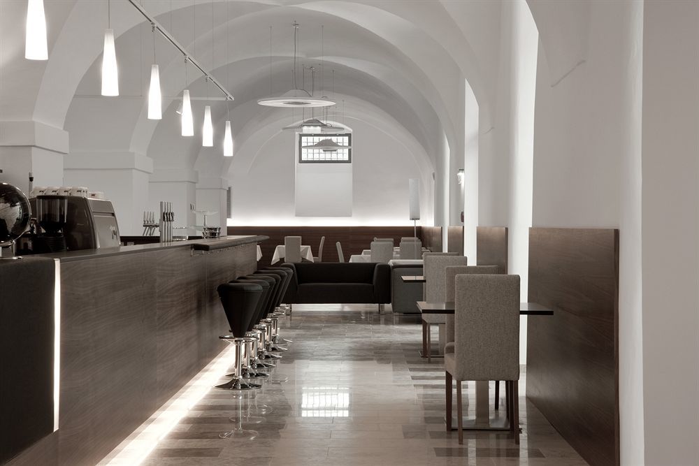 Hotel Altes Kloster Hainburg an der Donau Luaran gambar